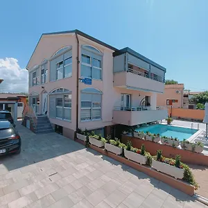 Slavica , Porec Croazia